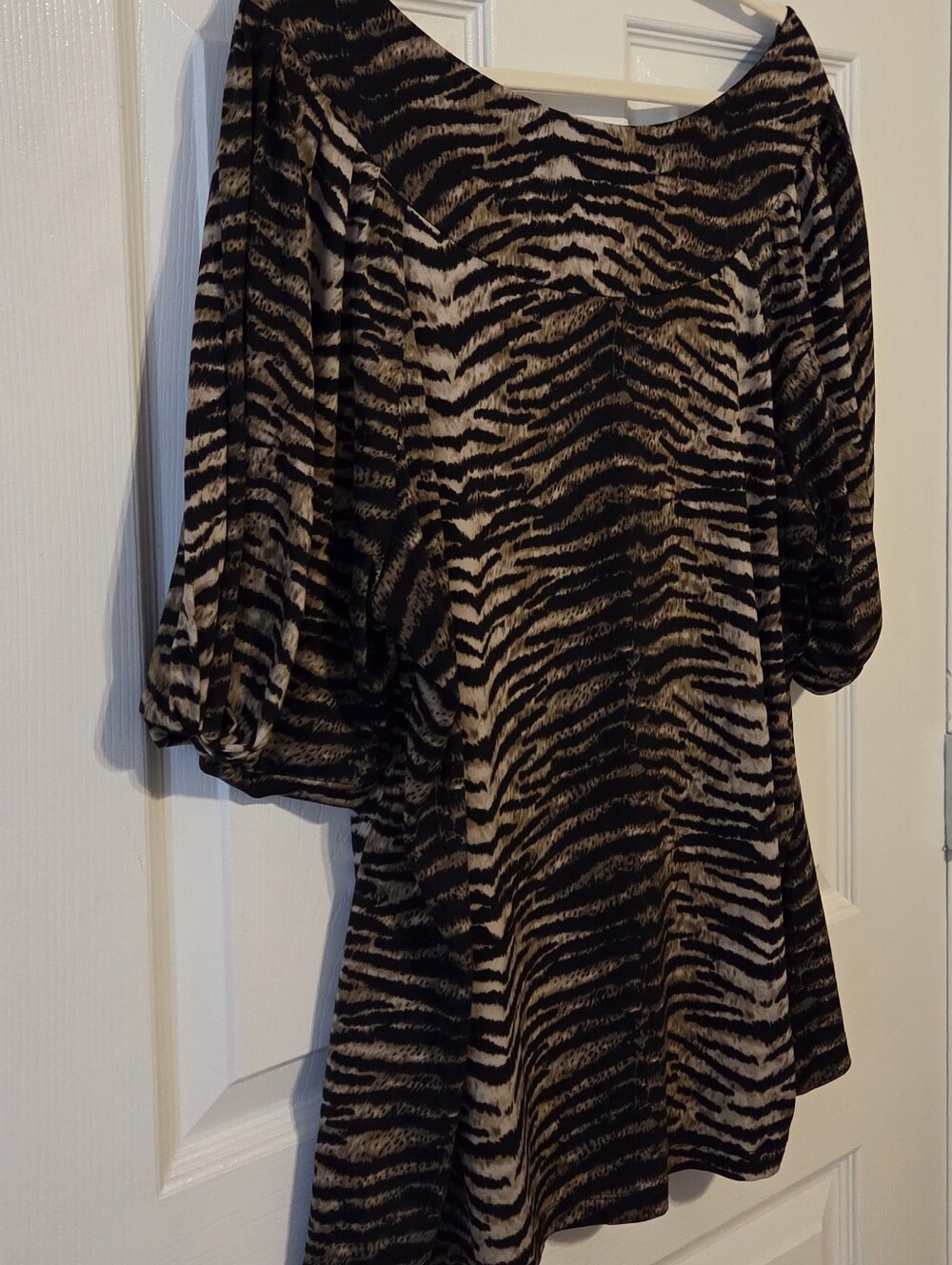 Worthington Tiger Print Blouse - Picture 3 of 6
